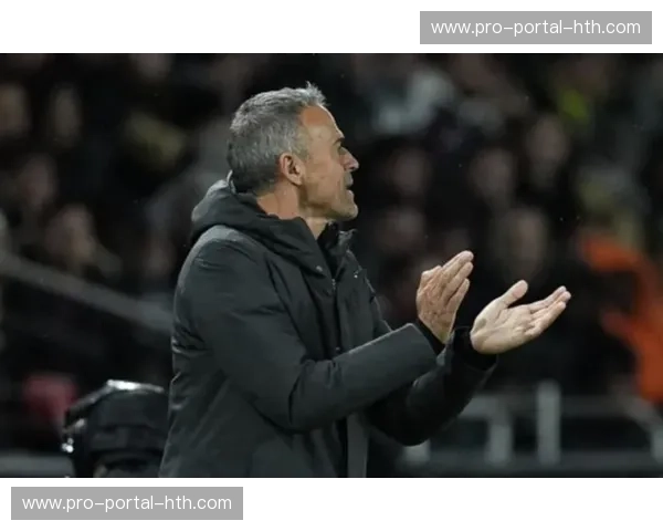 恩里克换人立竿见影：登贝莱与李刚仁登场激活巴黎左路攻势