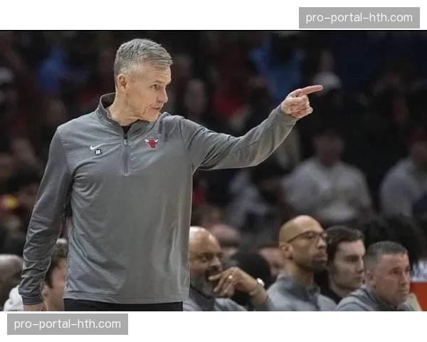 芝加哥公牛队主帅多诺万与球队完成多年续约