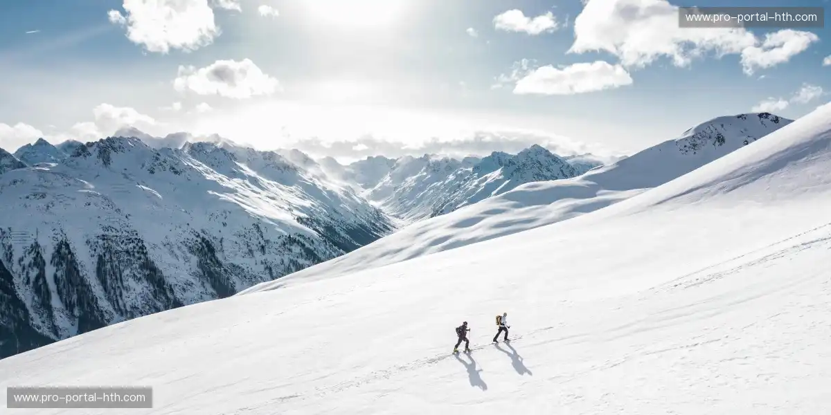 📸 高清镜头记录英雄动作，力量速度冲击视觉！💥